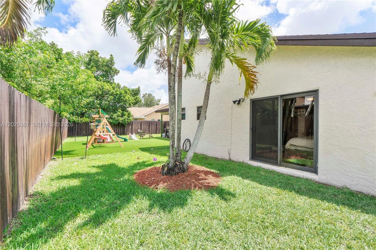 5121 NW 87th Ave , Lauderhill, FL 33351 Photo