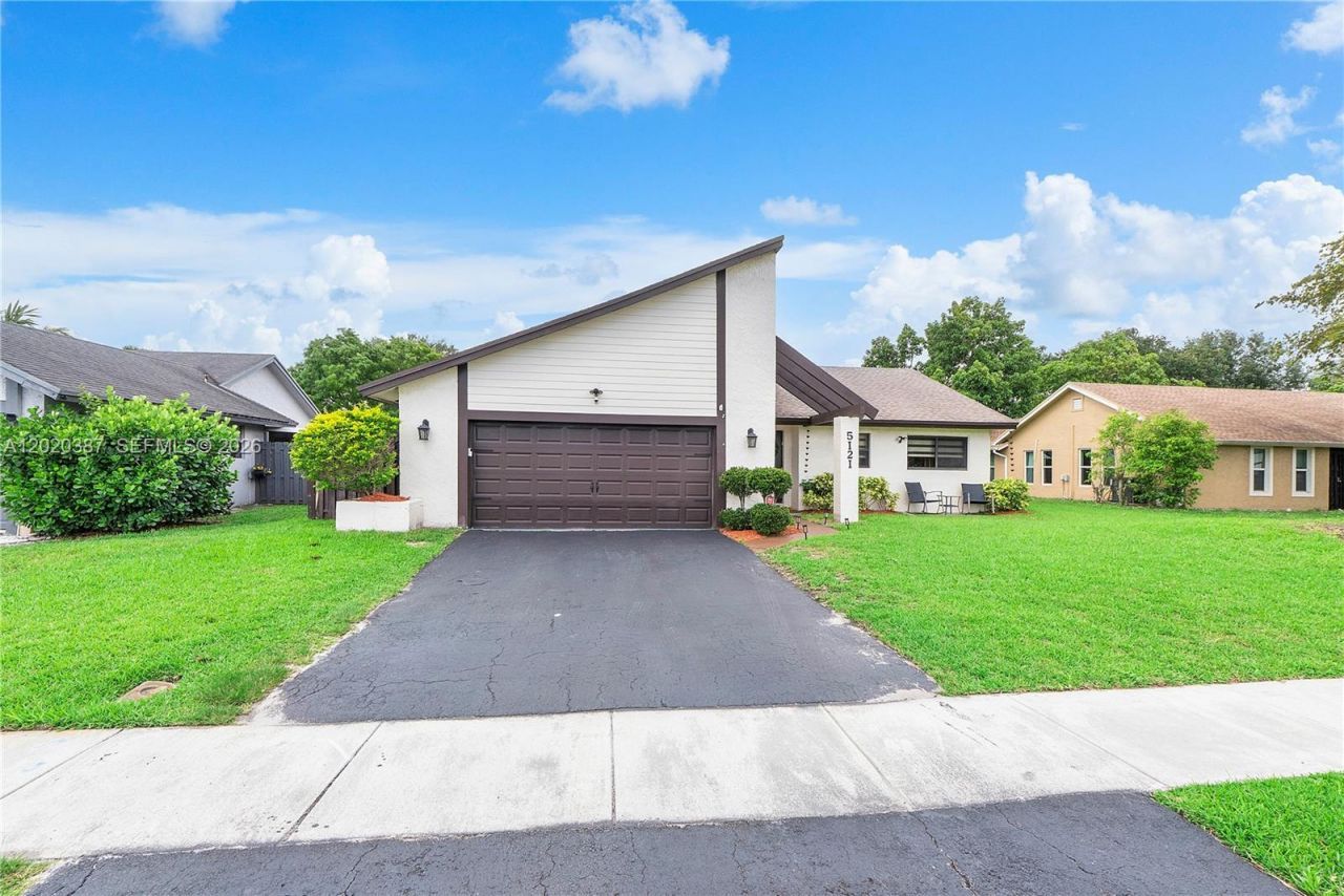 5121 NW 87th Ave , Lauderhill, FL 33351 Photo