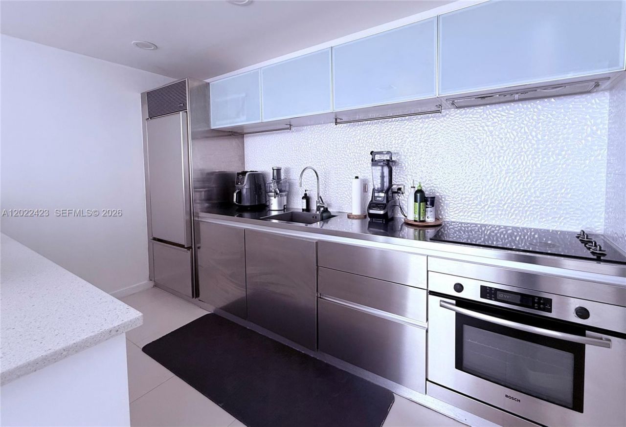1040 Biscayne Blvd , Unit 1606, Miami, FL 33132 Photo