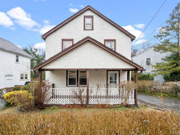 43 Van Nostrand Avenue , Great Neck, NY 11024