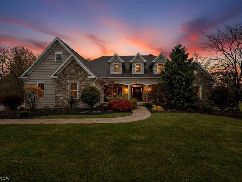 8933 Mountain View Drive, Mentor, OH 44060 Photo 1