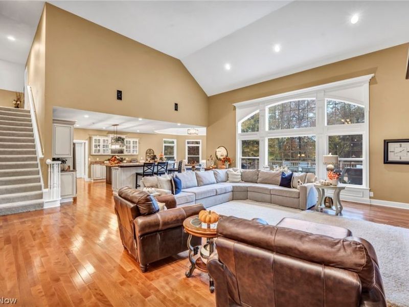 8933 Mountain View Drive, Mentor, OH 44060 Photo 15