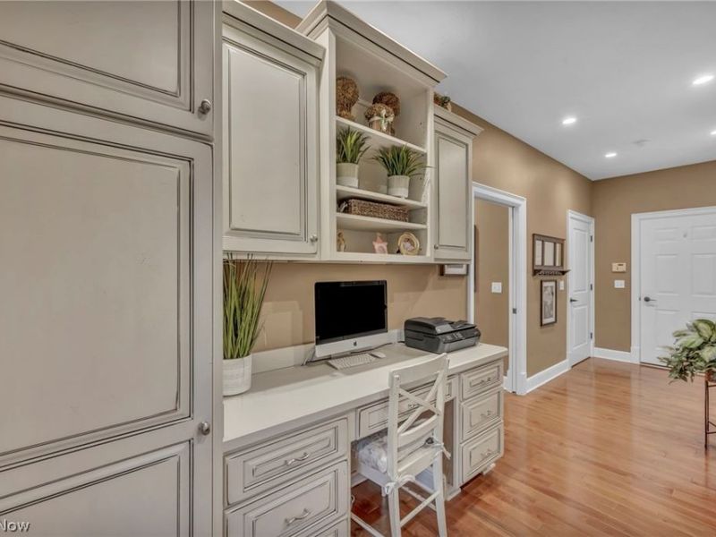8933 Mountain View Drive, Mentor, OH 44060 Photo 32