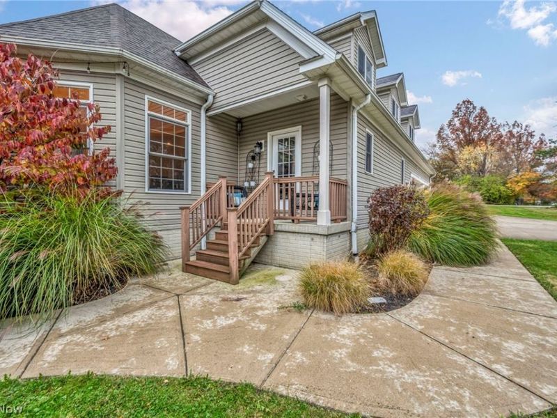 8933 Mountain View Drive, Mentor, OH 44060 Photo 47