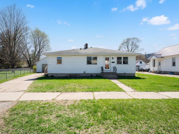 625 E Mark Street, Winona, MN 55987