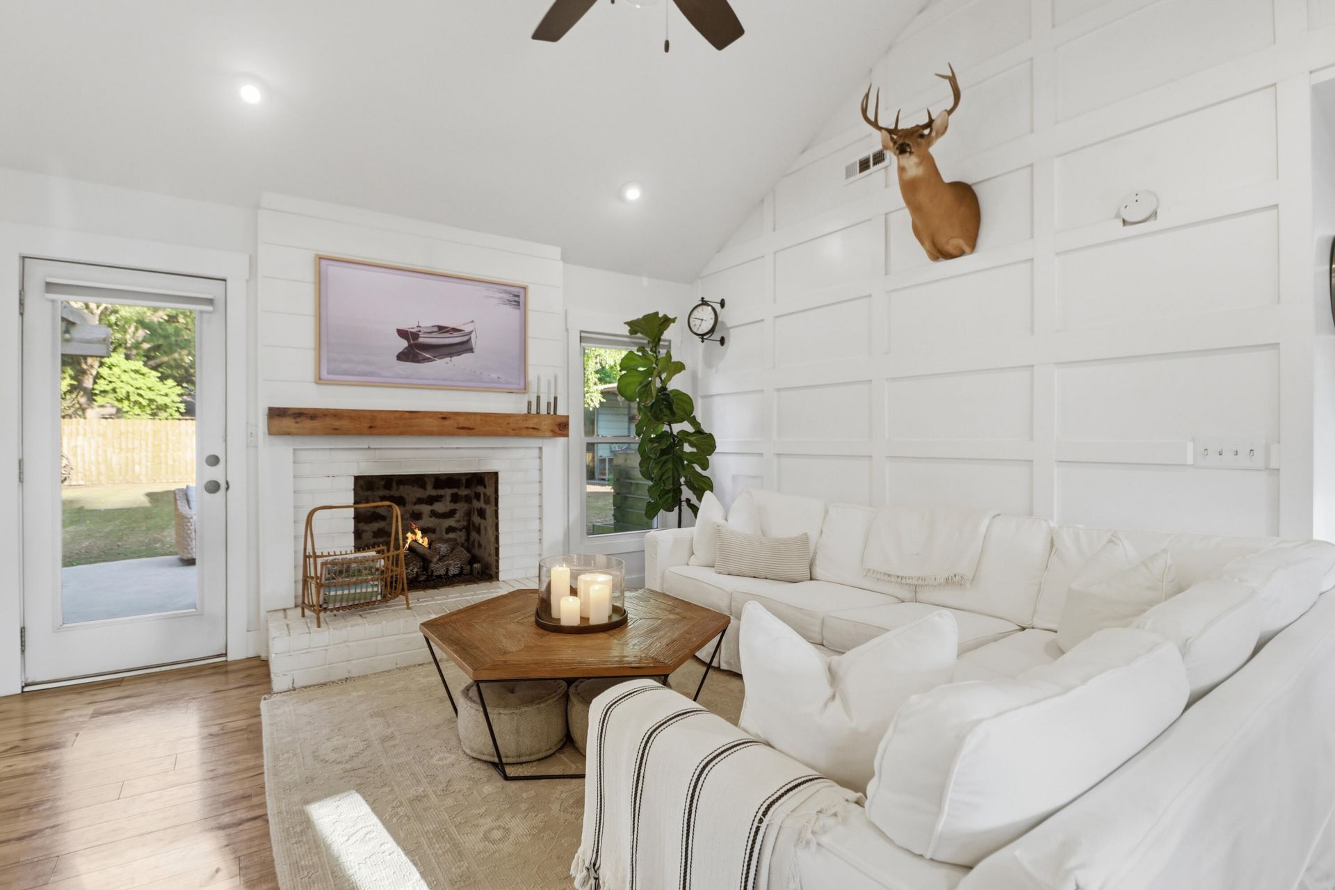 2113 Chancellory Lane Photo 11