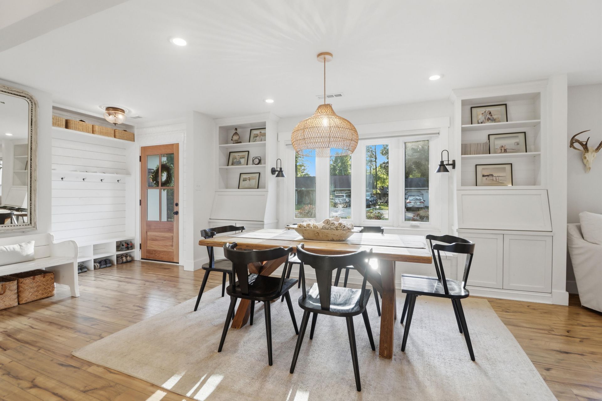 2113 Chancellory Lane Photo 6