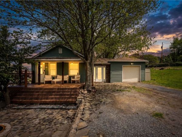 57 S 6th Street, Sharpsville, PA 16150