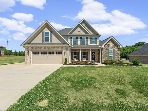139 Rosewood Drive, Winston-Salem, NC 27127