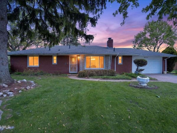 3555 Victory Avenue , Toledo, OH 43607