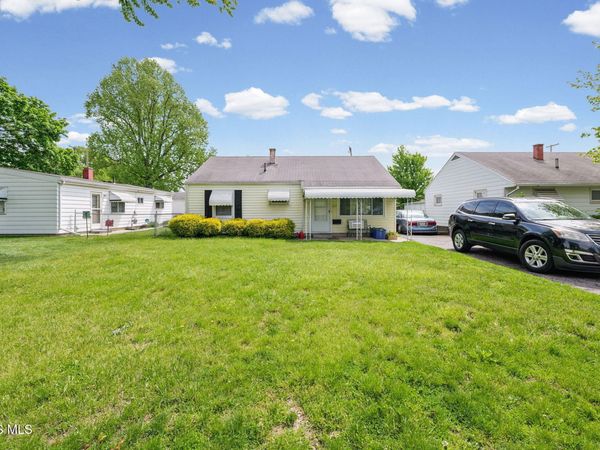419 Southview Drive, Toledo, OH 43609