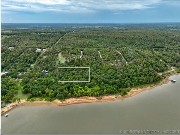 3 Baldwin Street , Canadian, OK 74425