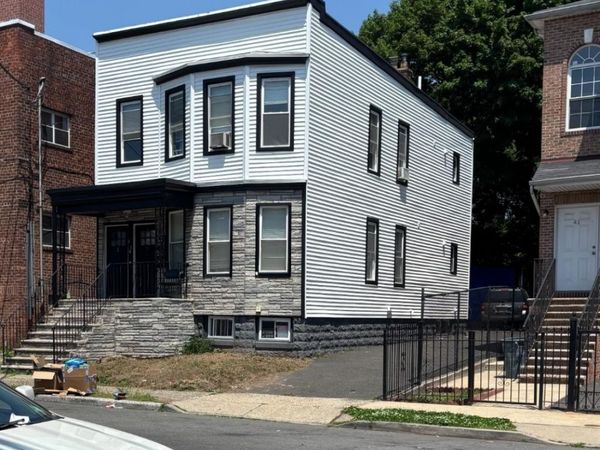 43 Bragaw Ave, Newark, NJ 07112