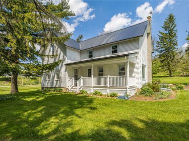 5660 Nott Rd, Canandaigua, NY 14424