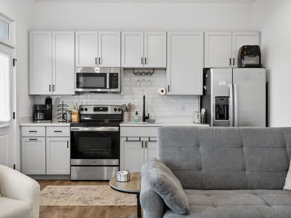 1272 3rd Ave S, Unit 207, Nashville, TN 37210