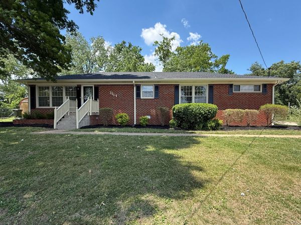 1117 Peninsula Dr , Gallatin, TN 37066