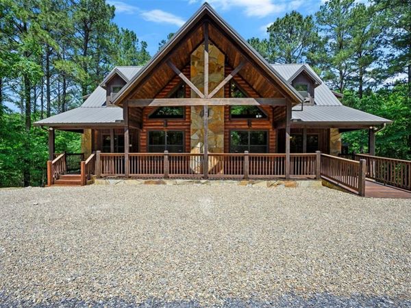 87 GINSENG Circle, Broken Bow, OK 74728