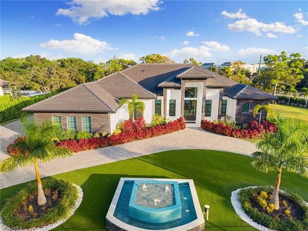 10 Caribbean RD , NAPLES, FL 34108