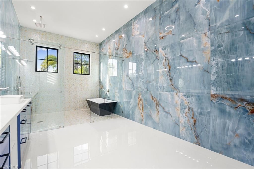 10 Caribbean Rd , Naples, FL 34108 Photo