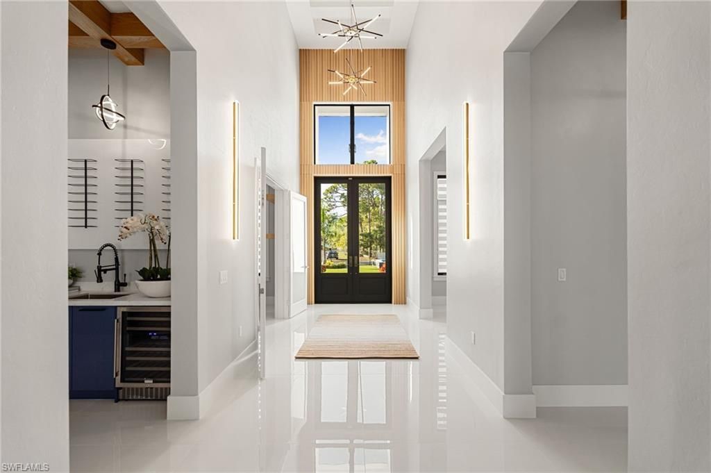 10 Caribbean Rd , Naples, FL 34108 Photo