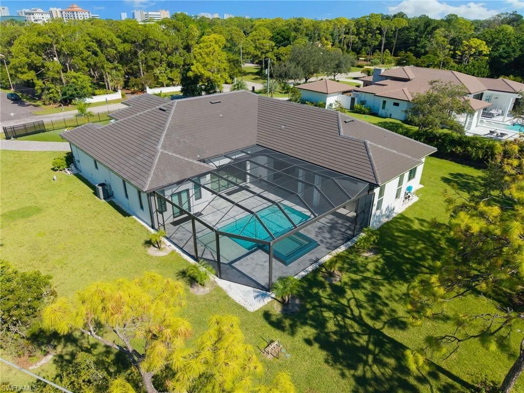 10 Caribbean Rd , Naples, FL 34108 Photo