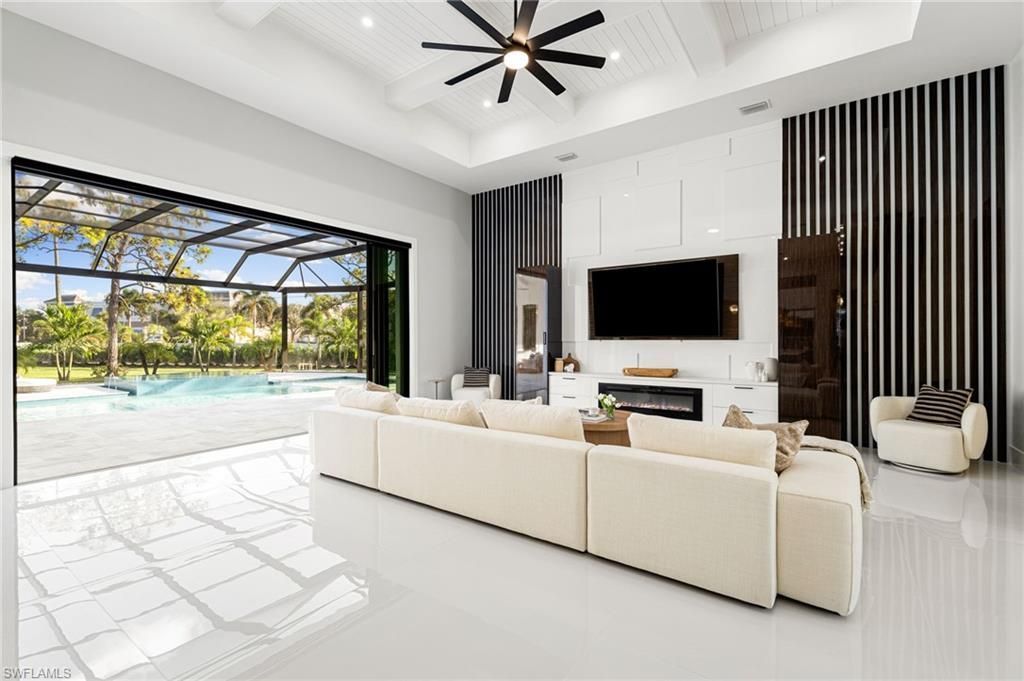 10 Caribbean Rd , Naples, FL 34108 Photo