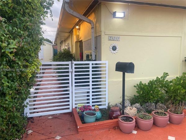 259 NE 111th St, Unit 1, Miami, FL 33161