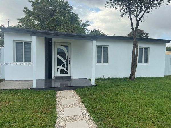 16431 NW 18 AVE , Miami Gardens, FL 33054