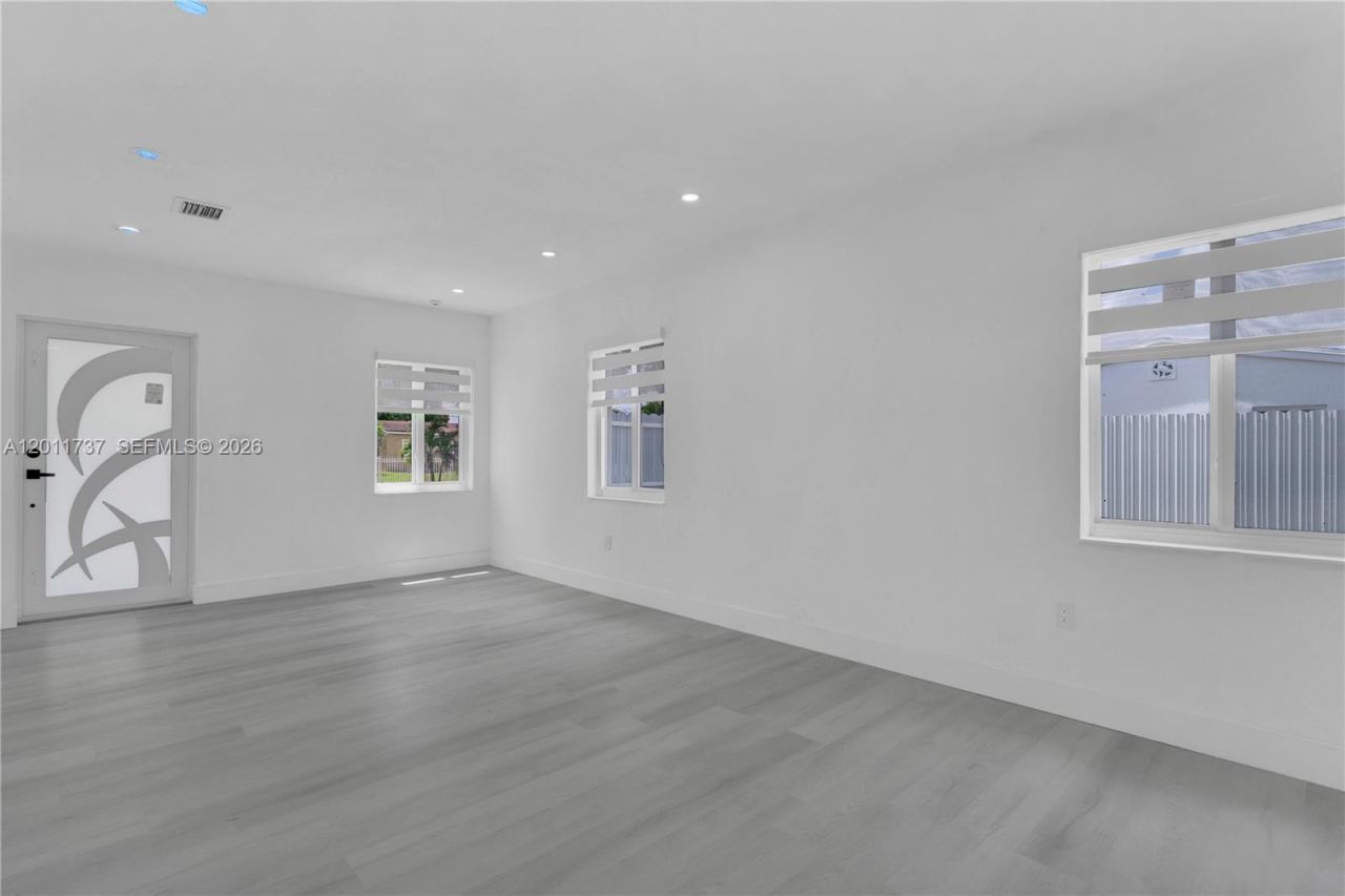 16431 NW 18 Ave, Miami Gardens, FL 33054 Photo