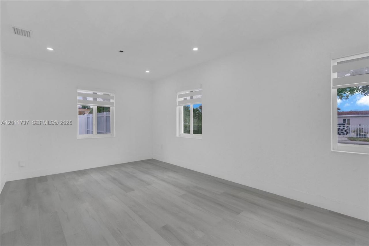 16431 NW 18 Ave, Miami Gardens, FL 33054 Photo
