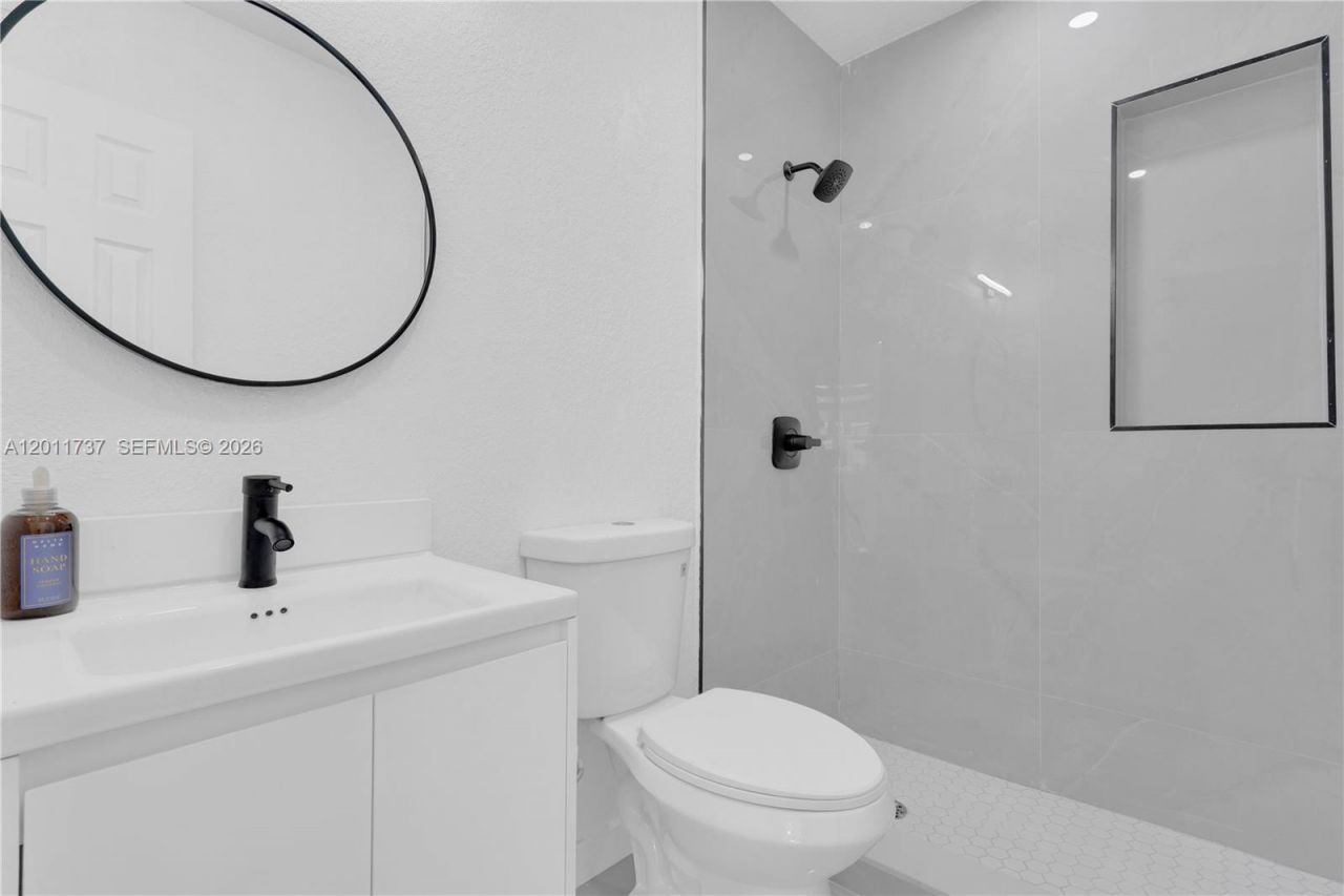 16431 NW 18 Ave, Miami Gardens, FL 33054 Photo