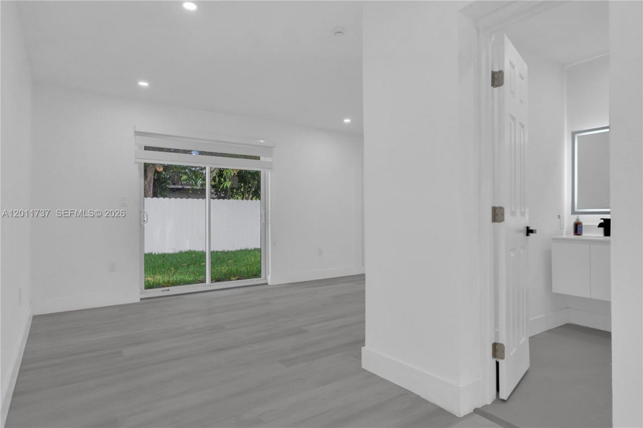 16431 NW 18 Ave, Miami Gardens, FL 33054 Photo
