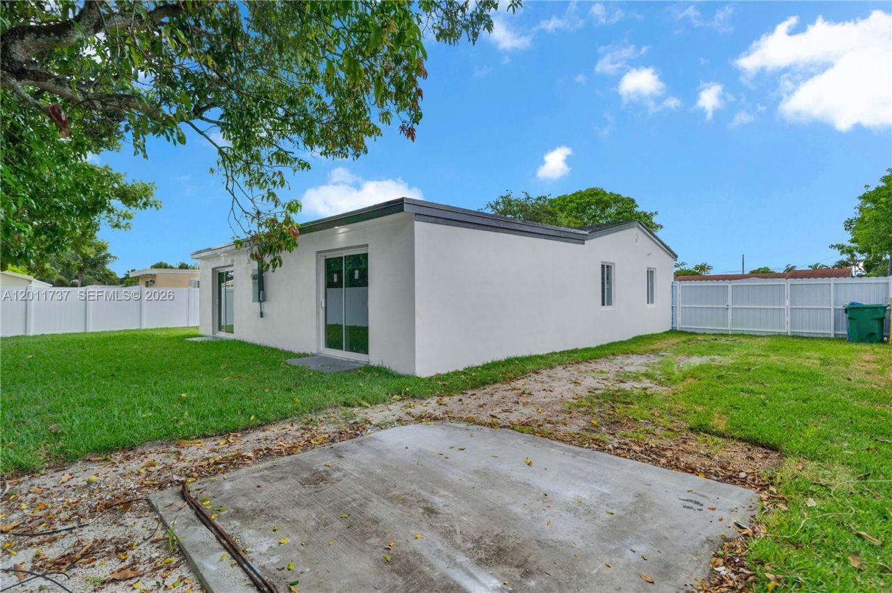 16431 NW 18 Ave, Miami Gardens, FL 33054 Photo