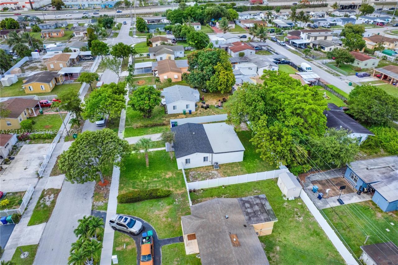 16431 NW 18 Ave, Miami Gardens, FL 33054 Photo