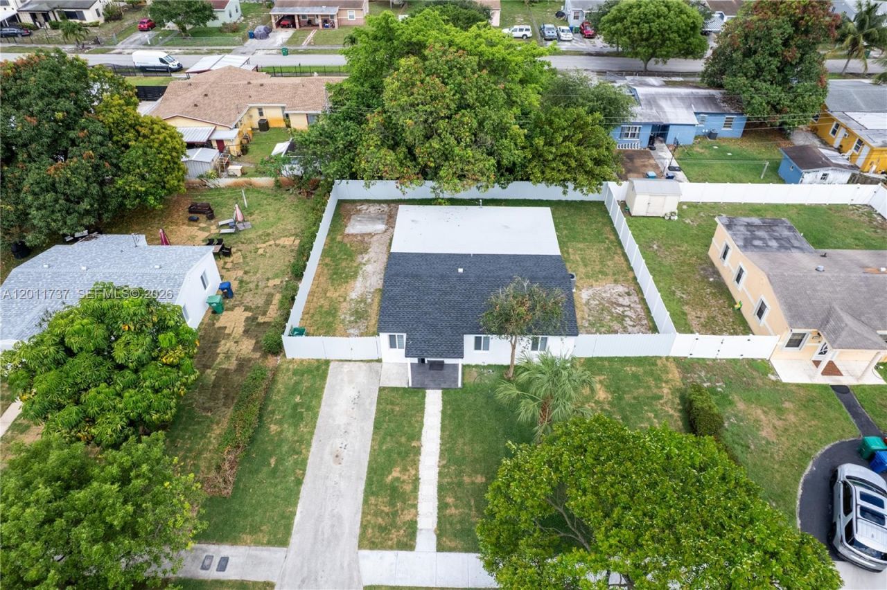 16431 NW 18 Ave, Miami Gardens, FL 33054 Photo
