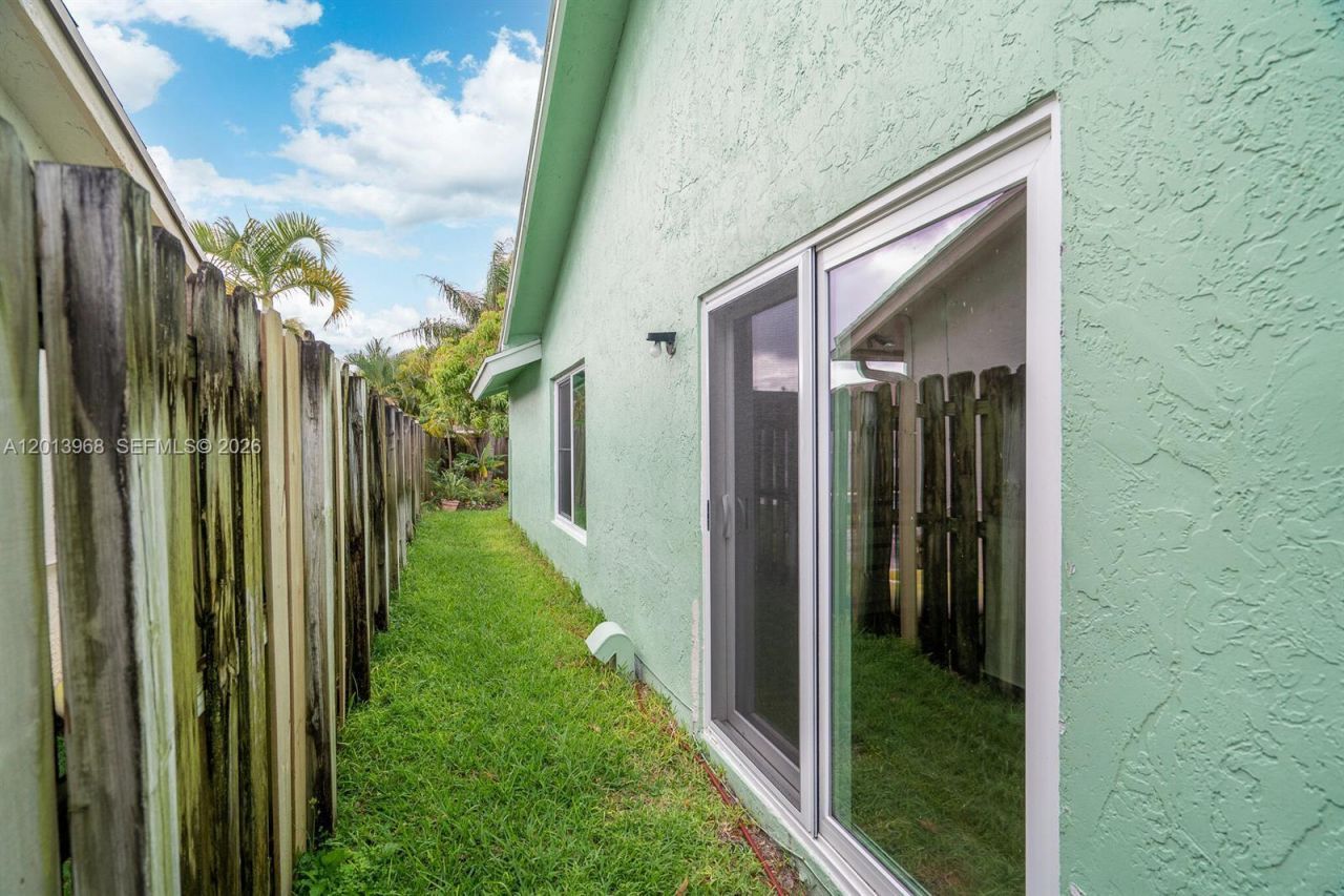 4125 NW 96th Ter , Unit 4125, Sunrise, FL 33351 Photo