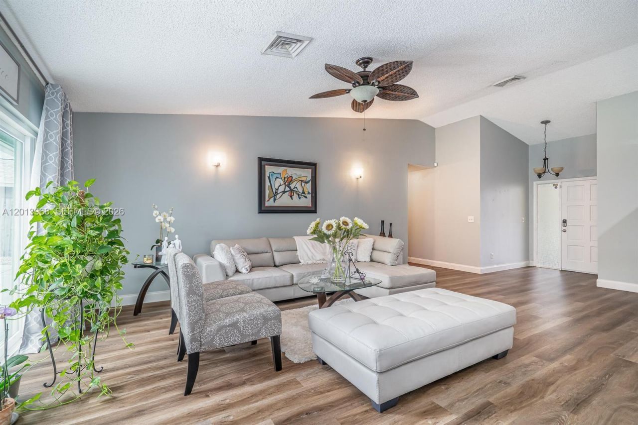 4125 NW 96th Ter , Unit 4125, Sunrise, FL 33351 Photo