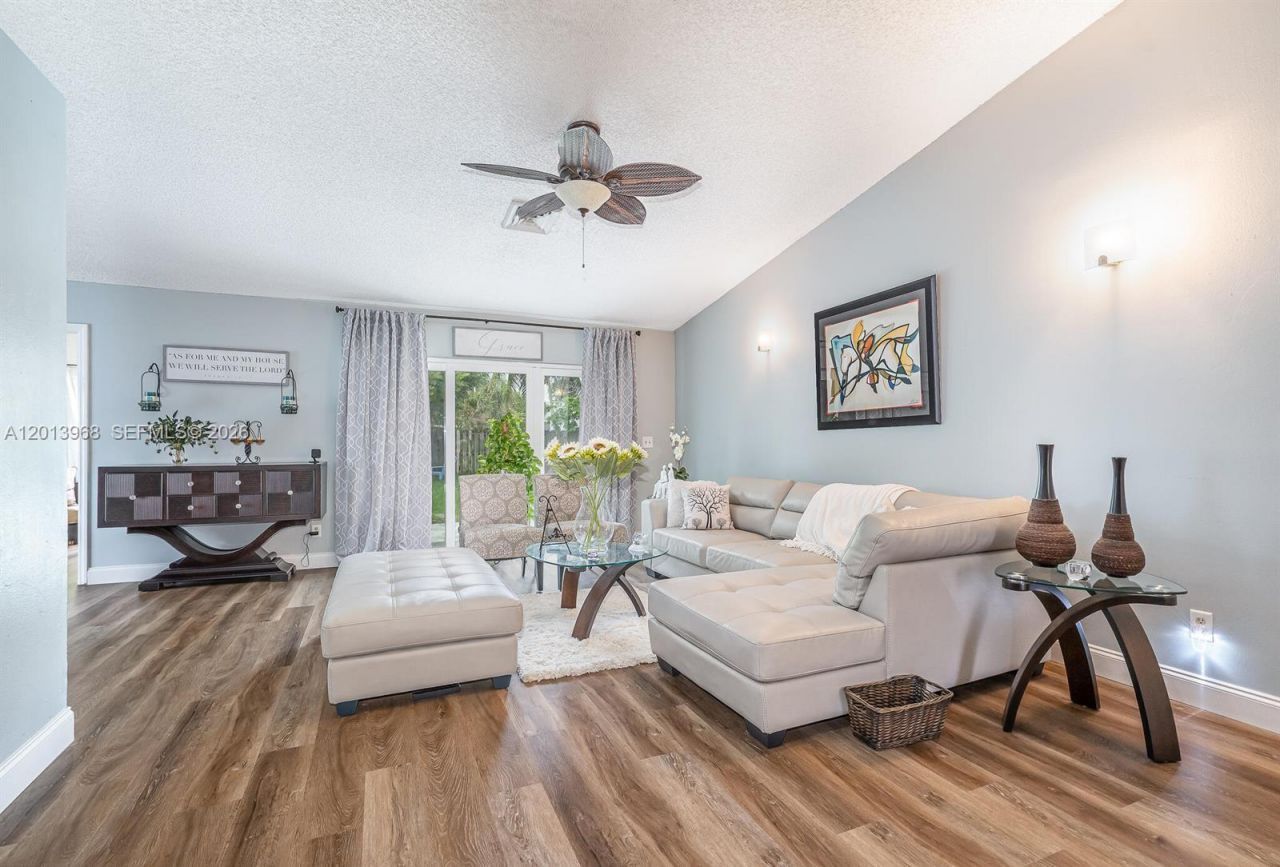 4125 NW 96th Ter , Unit 4125, Sunrise, FL 33351 Photo