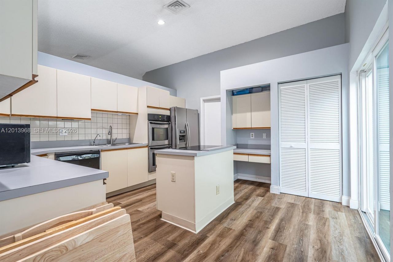 4125 NW 96th Ter , Unit 4125, Sunrise, FL 33351 Photo