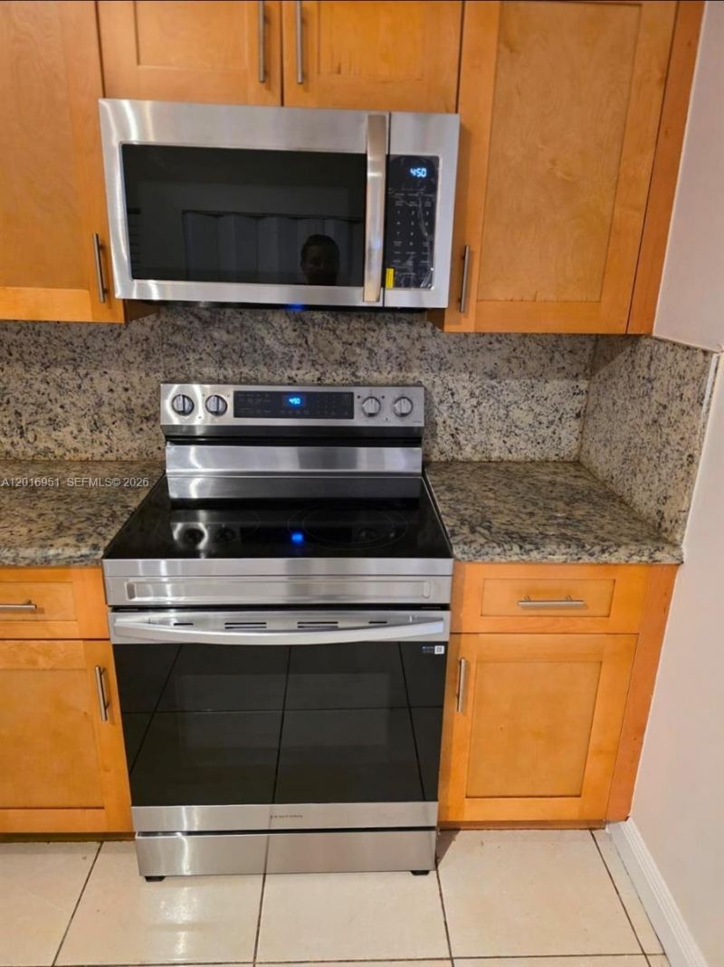 7692 NW 178th Ter , Hialeah, FL 33015 Photo