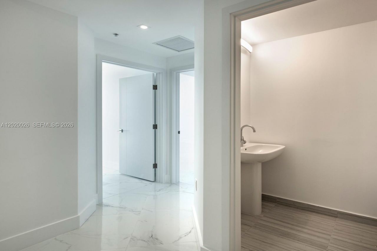 301 Altara Ave , Unit 712, Coral Gables, FL 33146 Photo