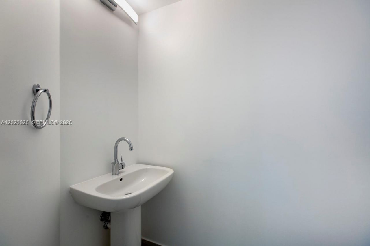 301 Altara Ave , Unit 712, Coral Gables, FL 33146 Photo