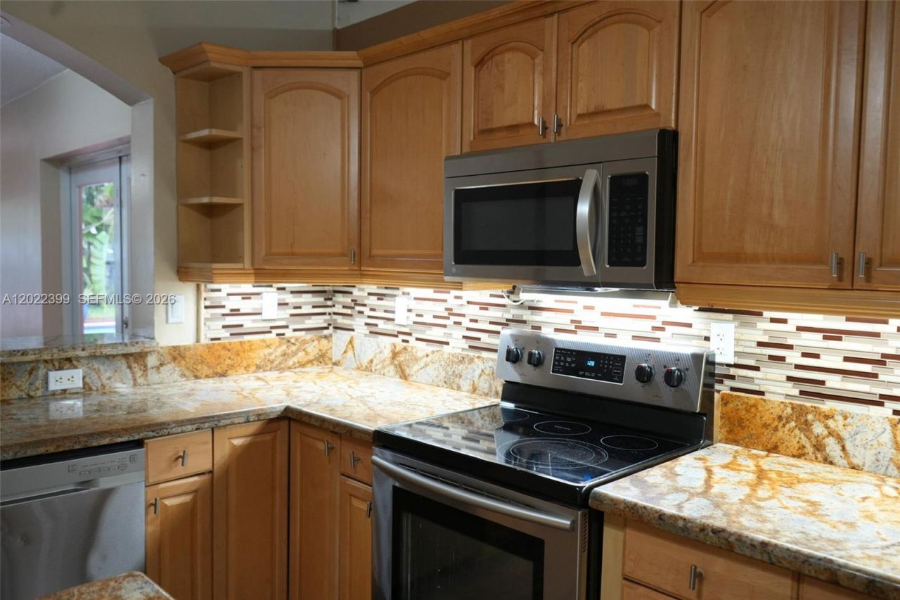 13313 NW 11th Dr, Sunrise, FL 33323 Photo