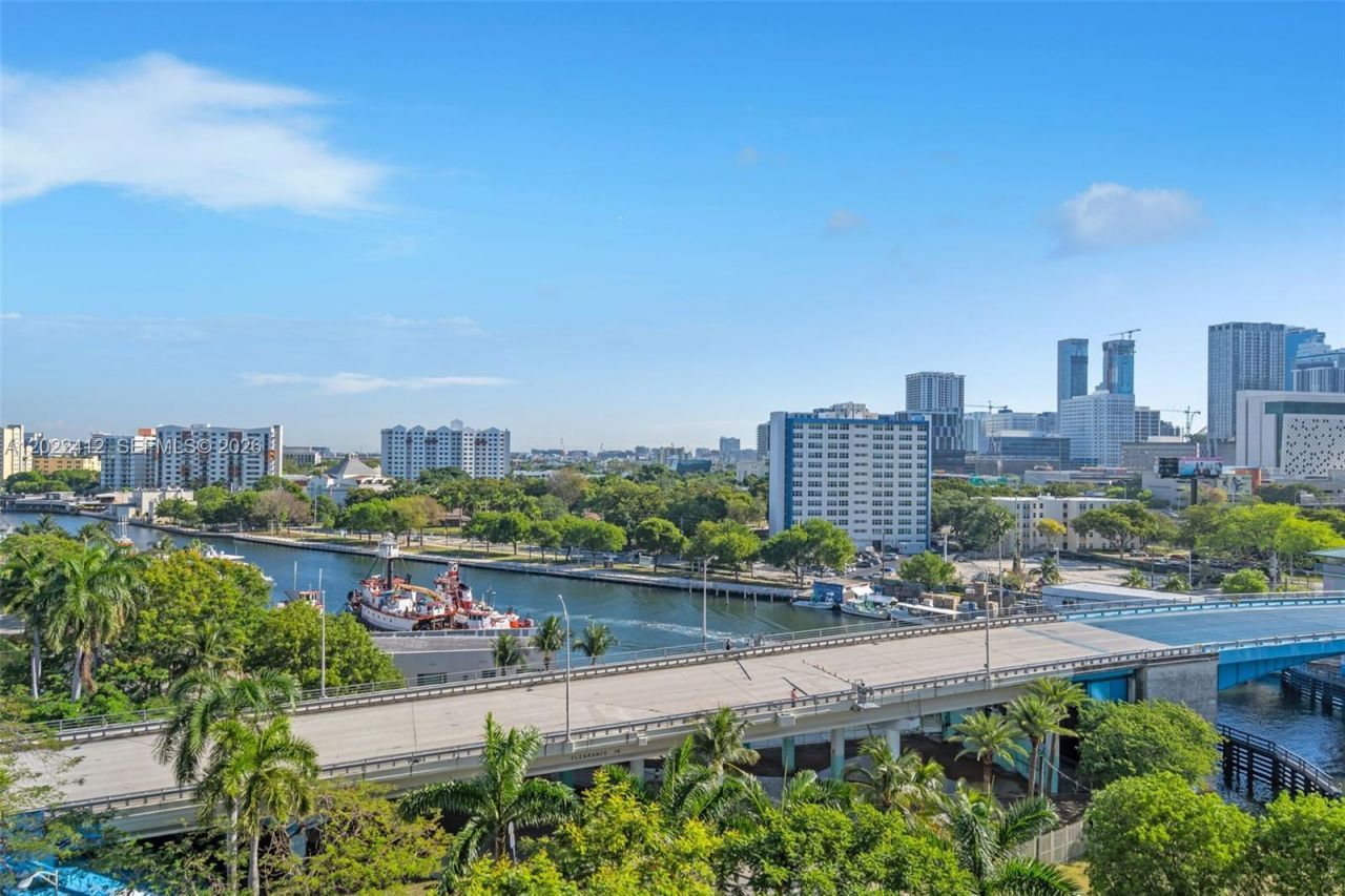 10 SW South River Dr , Unit 907, Miami, FL 33130 Photo
