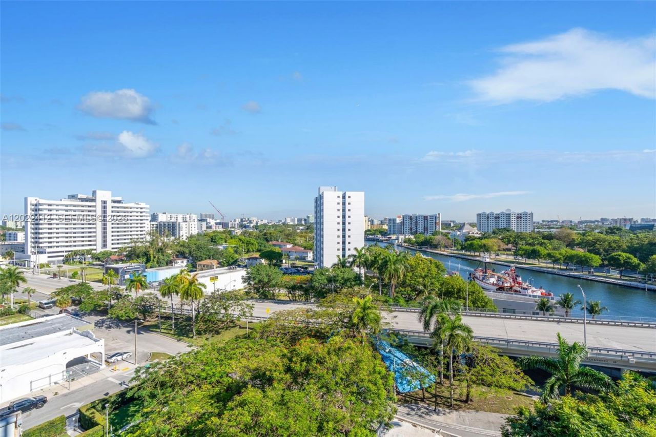 10 SW South River Dr , Unit 907, Miami, FL 33130 Photo