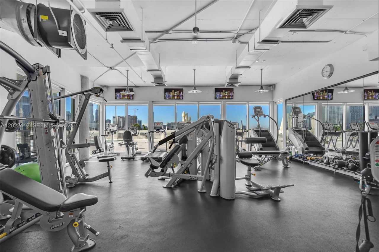10 SW South River Dr , Unit 907, Miami, FL 33130 Photo