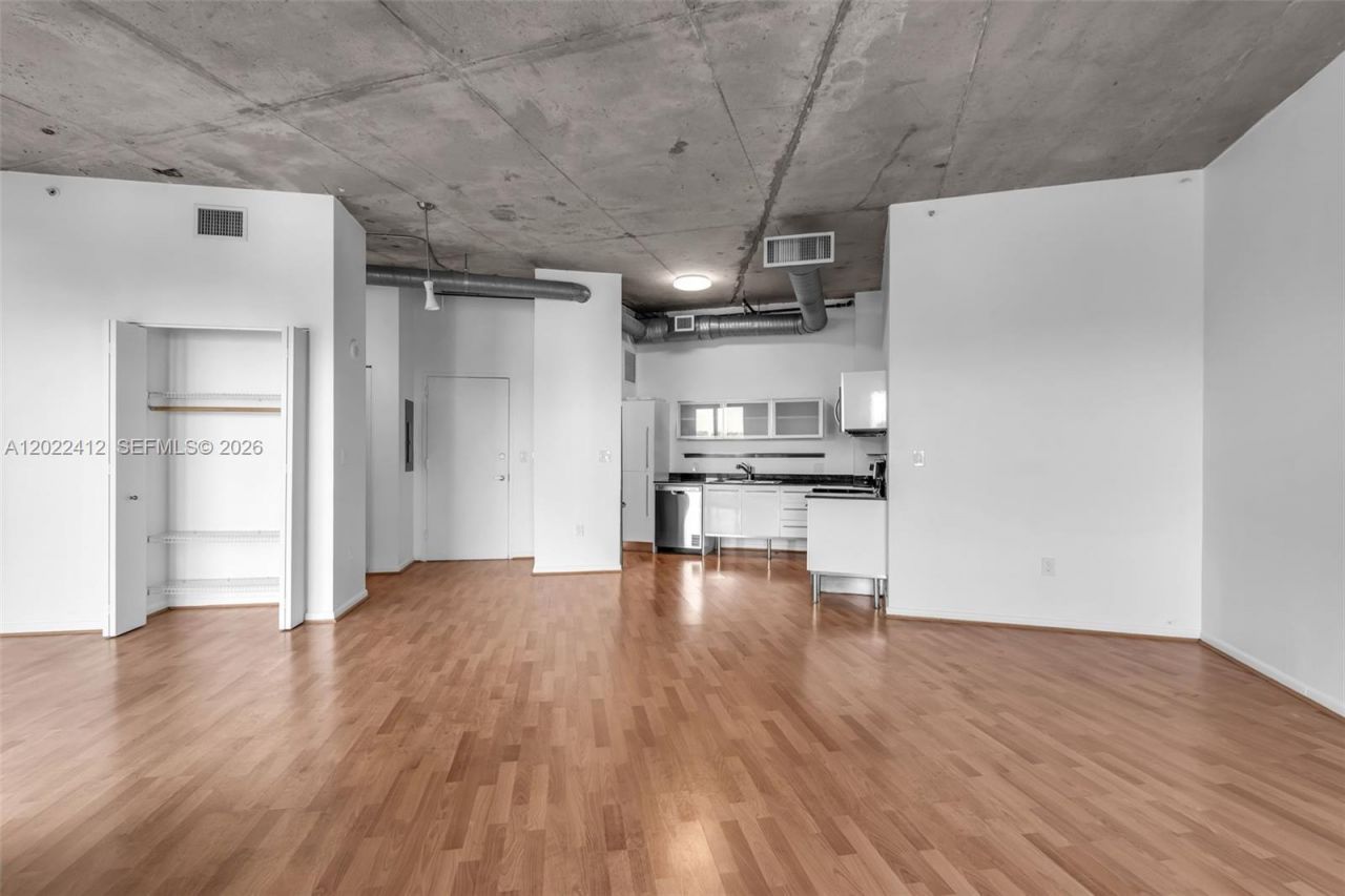 10 SW South River Dr , Unit 907, Miami, FL 33130 Photo