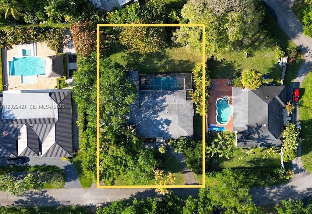 6845 SW 129th Ter , Pinecrest, FL 33156 Photo