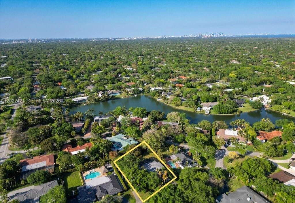 6845 SW 129th Ter , Pinecrest, FL 33156 Photo