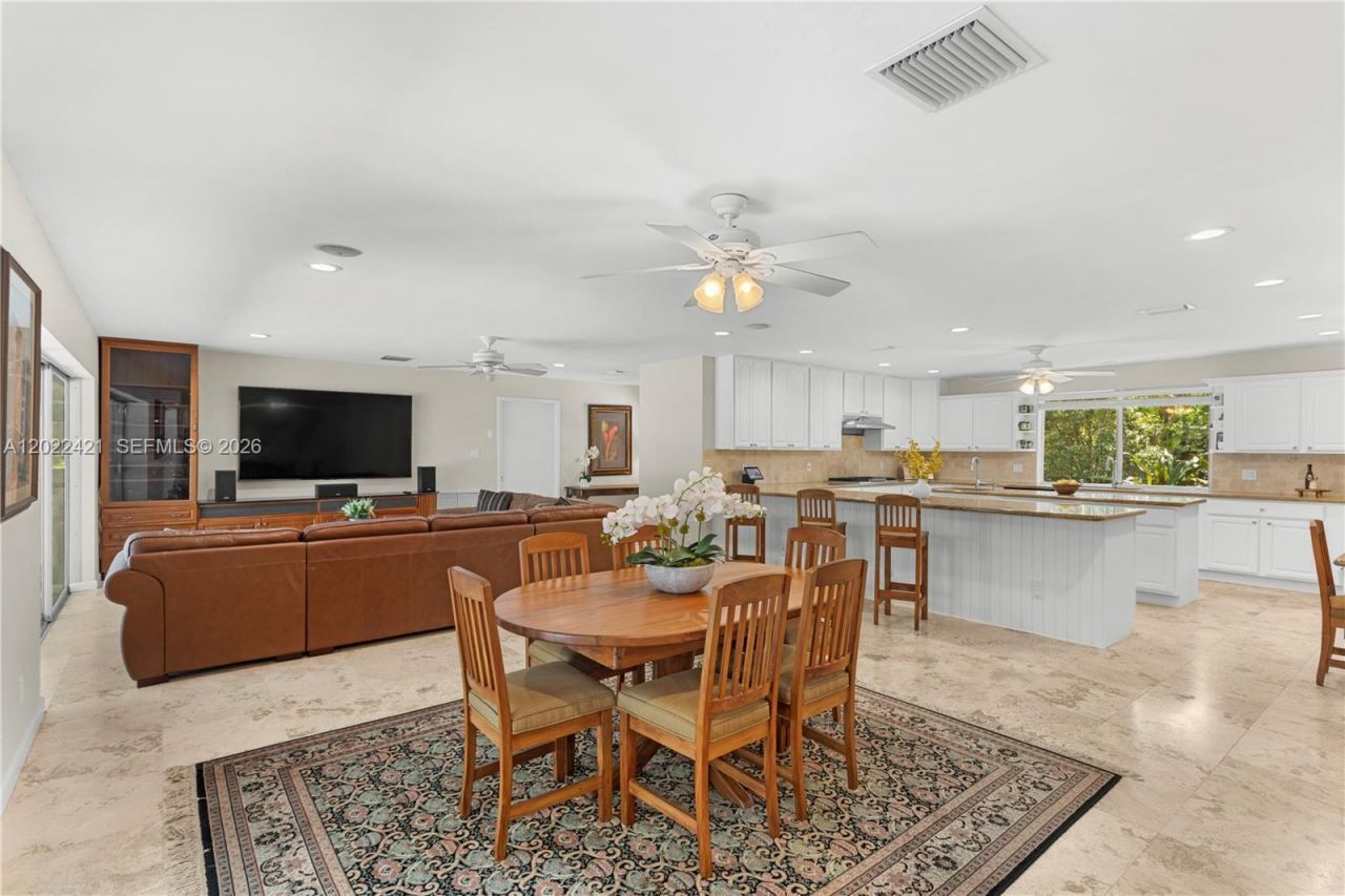 6845 SW 129th Ter , Pinecrest, FL 33156 Photo